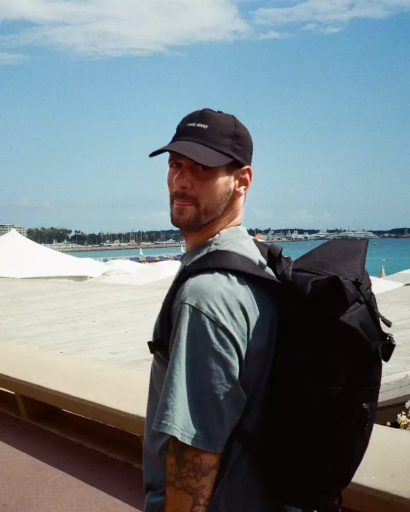 TAKE AWAY Zimmermann